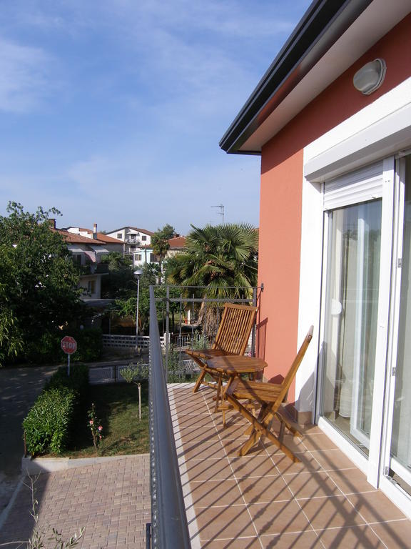 Apartments Nina Umago Esterno foto